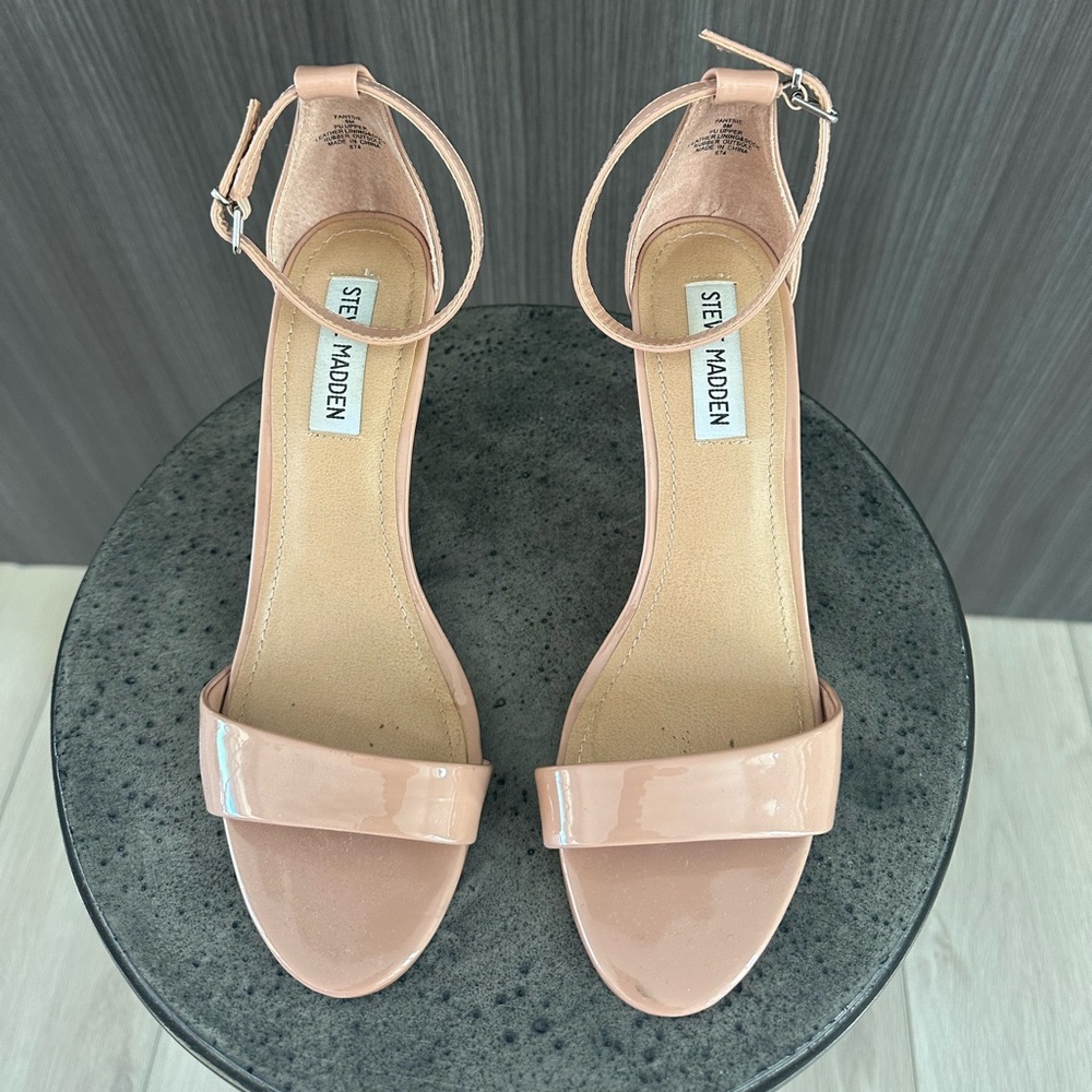 Steve Madden nude Heels -barely used